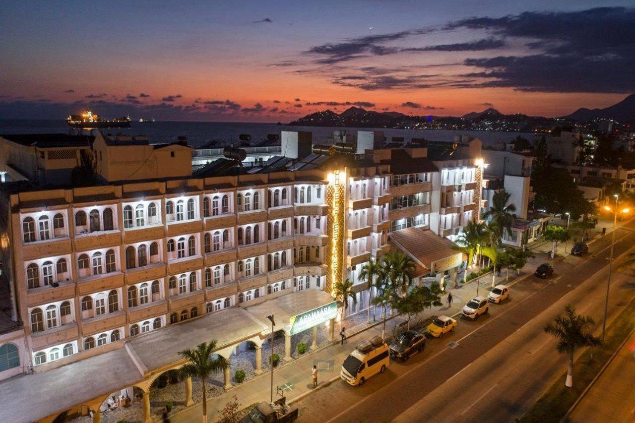 Hotel Fiesta Mexicana Мансанільйо Екстер'єр фото