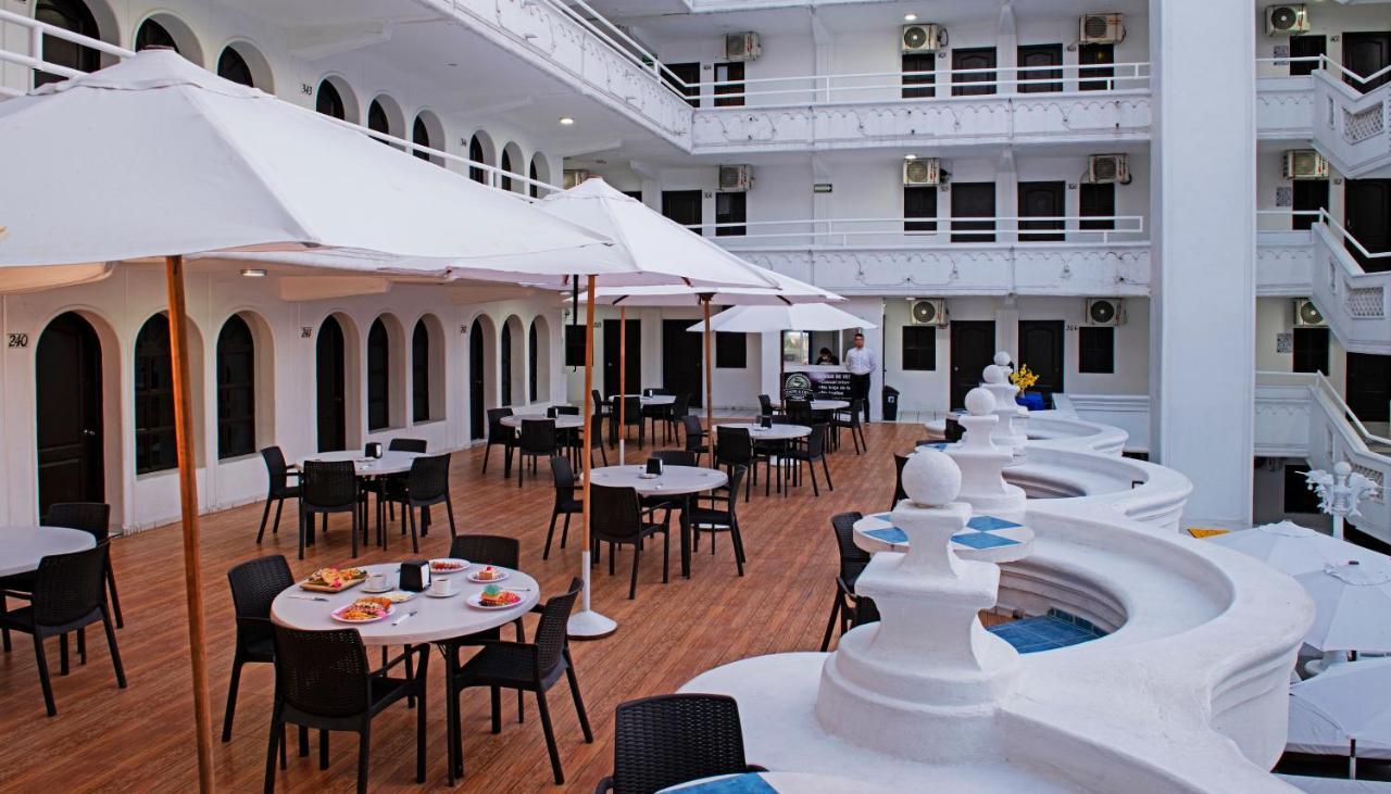 Hotel Fiesta Mexicana Мансанільйо Екстер'єр фото